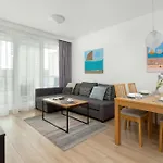 Bright Obrońców Wybrzeża With Parking By Renters